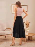 BLACK KNEE-LENGTH SKIRT