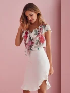 FITTED SKIRT WITH RUFFLE AT THE BOTTOM