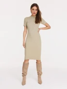 Beige knit dress with appliqué