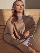 Oversize sweatshirt in beige
