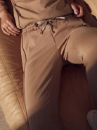 Camel jeggings with elastic band