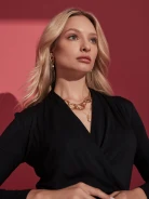 BLACK BLOUSE WITH LONG SLEEVES