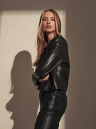 BLACK LEATHER JACKET