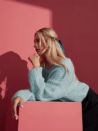 BŁĘKITNY MOHEROWY SWETER