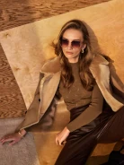 Fitted brown sweater with half turtleneck