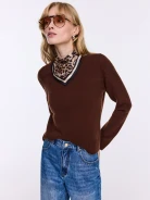 Czekoladowy sweter z wełny