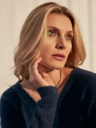 SWEATER WITH BACK NECKLINE