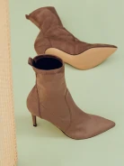 BEIGE BOOTS