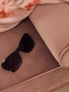 BLACK SUNGLASSES