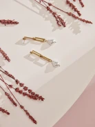EARRINGS WITH PEARLS