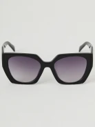 Sunglasses with rectangular frames