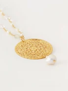 Pearl necklace with mountain crystal and rosette