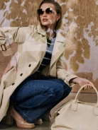 Beige natural leather travel bag