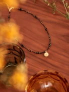 NASZYJNIK Z POZŁACANEGO SREBRA Z MONETĄ