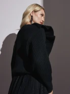 LONG BLACK EARRINGS