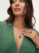 Necklace with labradorite