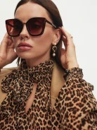 Brown sunglasses in cat-eye shape