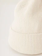 Cream cap with wool, cashmere and shiny threads