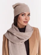 Smooth beige shawl with added cashmere