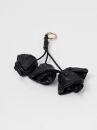 Leather keyring with roses in black