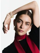 Gold-plated bracelet with natural pearls