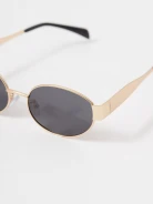 Sunglasses with oval frames
