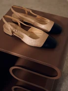 Płaskie skórzane czółenka w typie slingback