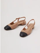 Płaskie skórzane czółenka w typie slingback