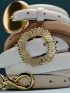 Cream-colored strap made of genuine Bombato leather