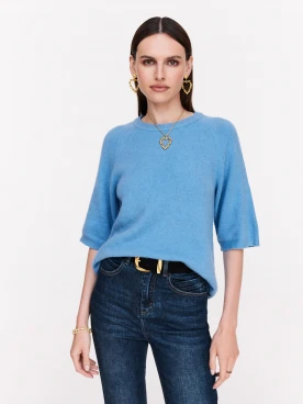 Blue jumper with wide sleeves