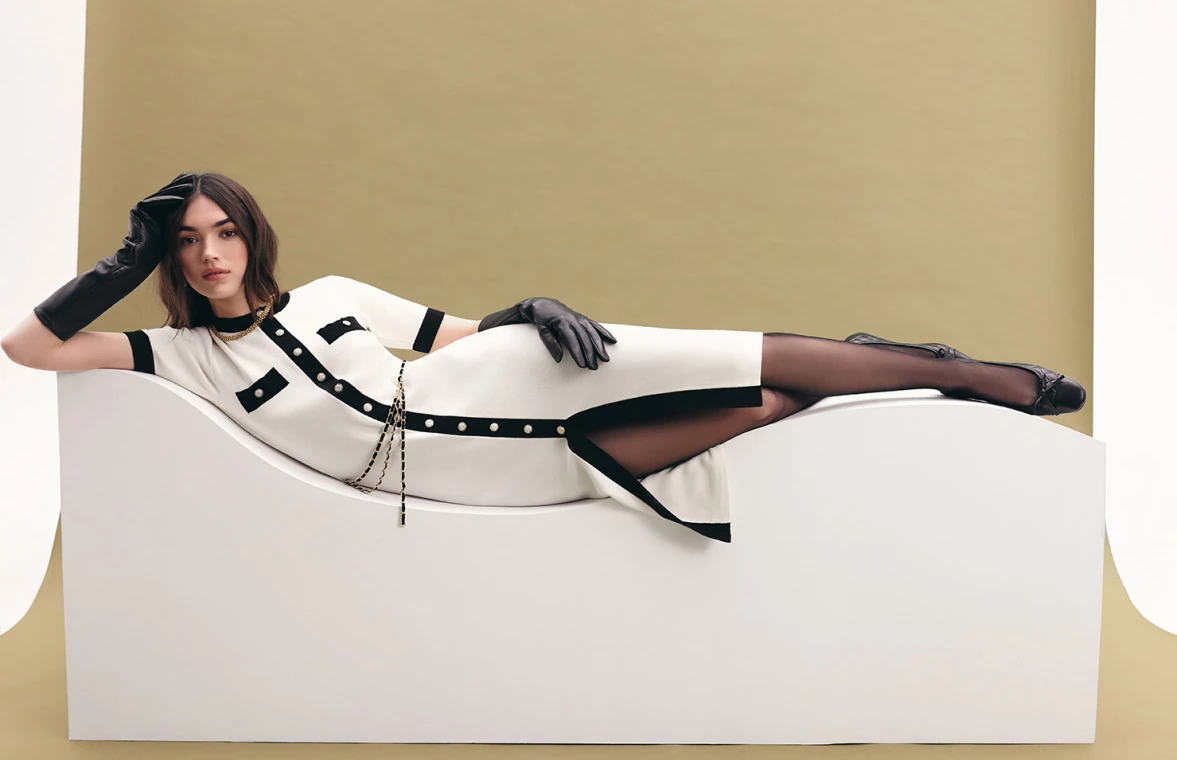 Midi dress with contrasting piping and decorative belt