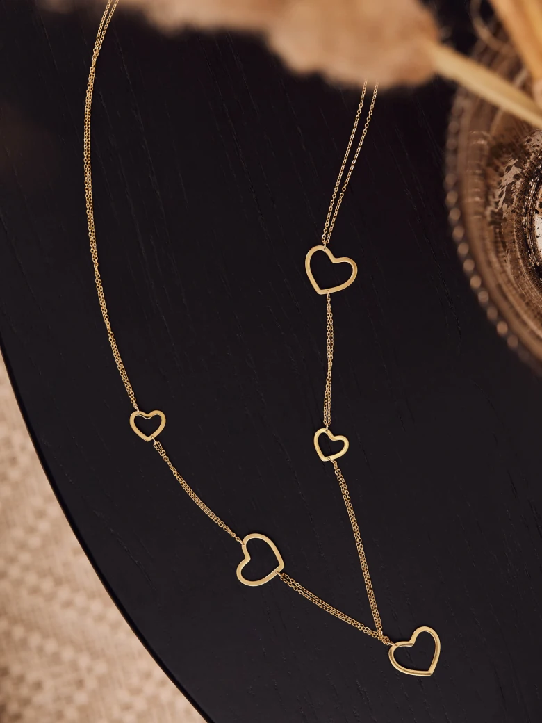 LONG NECKLACE WITH HEARTS