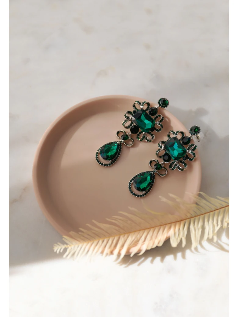 LONG EARRINGS WITH GREEN STONES