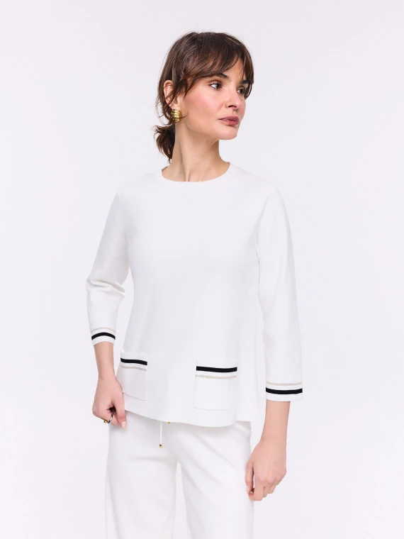 Lightweight sweater with decorative ecru trim