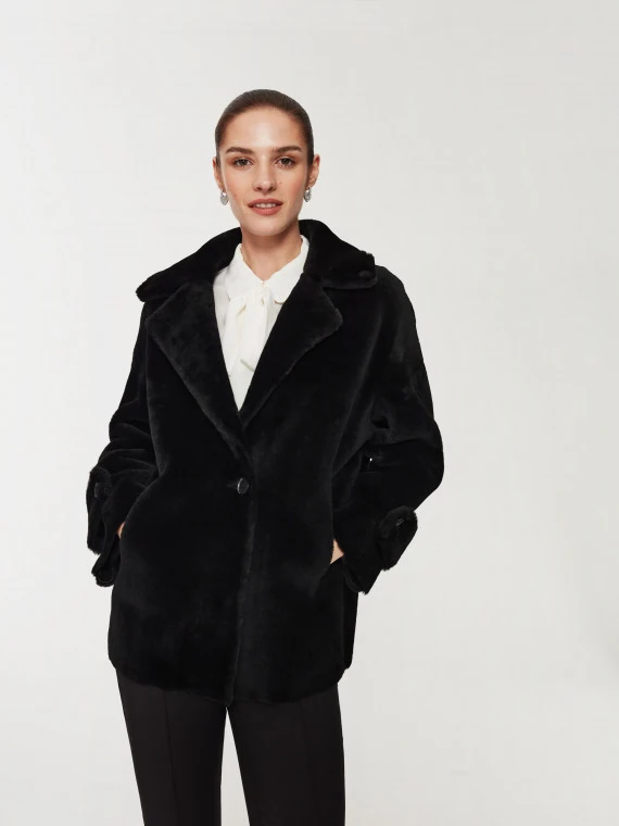 Short black sheepskin