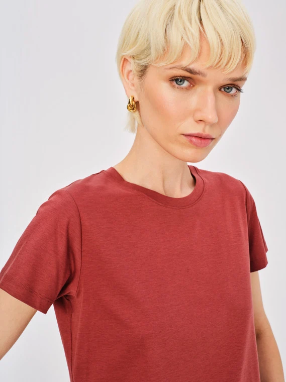 Short-sleeved blouse with linen and silk accents