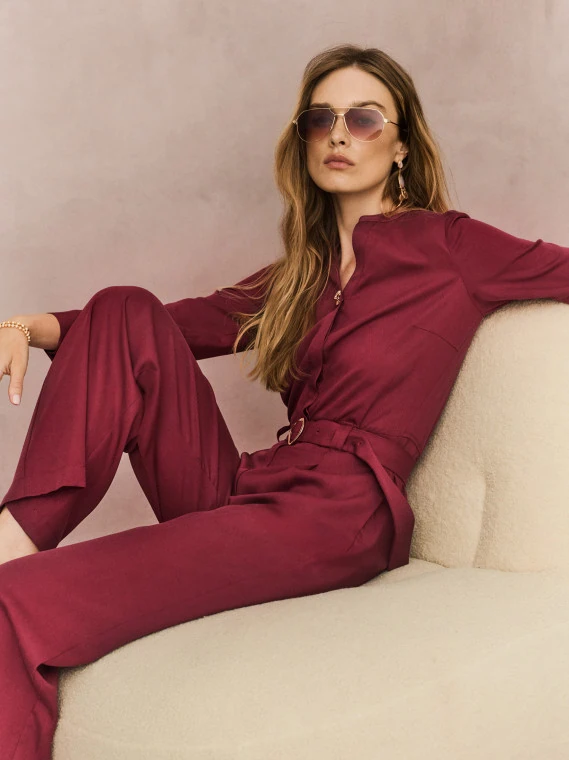 Elegant burgundy jumpsuit made of lyocell