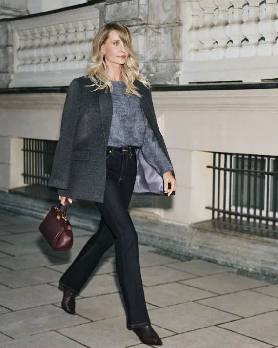 Elegant wool jacket with a classic cut