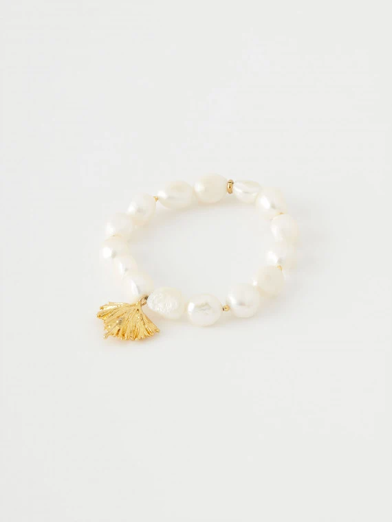 Gold-plated bracelet with pearls