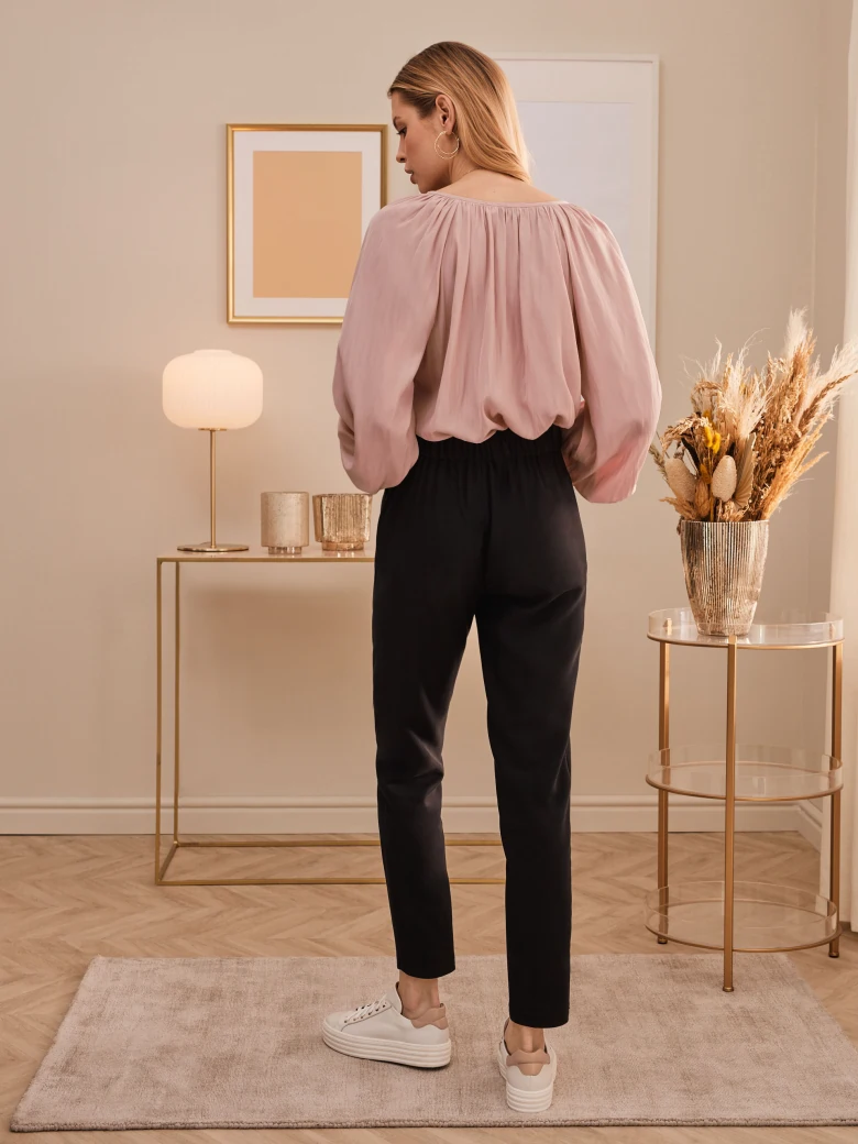 BLACK PANTS WITH STRAIGHT LEG