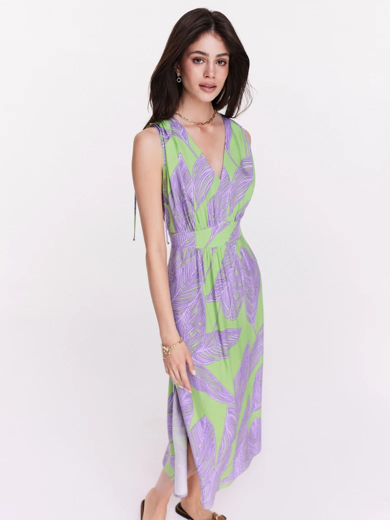 Long pistachio dress with lavender pattern