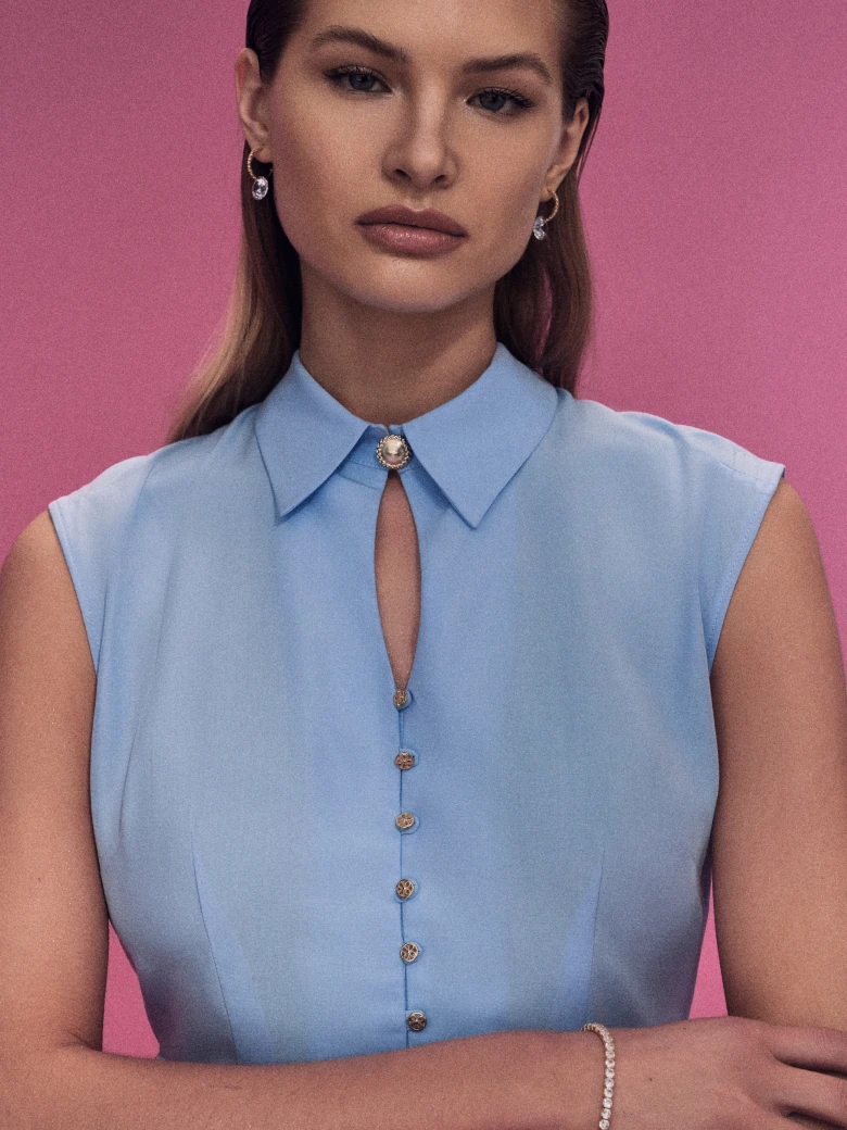 Blue dress with collar