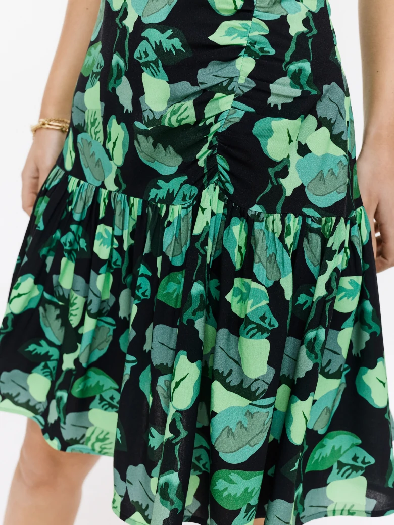 Short dress in floral pattern