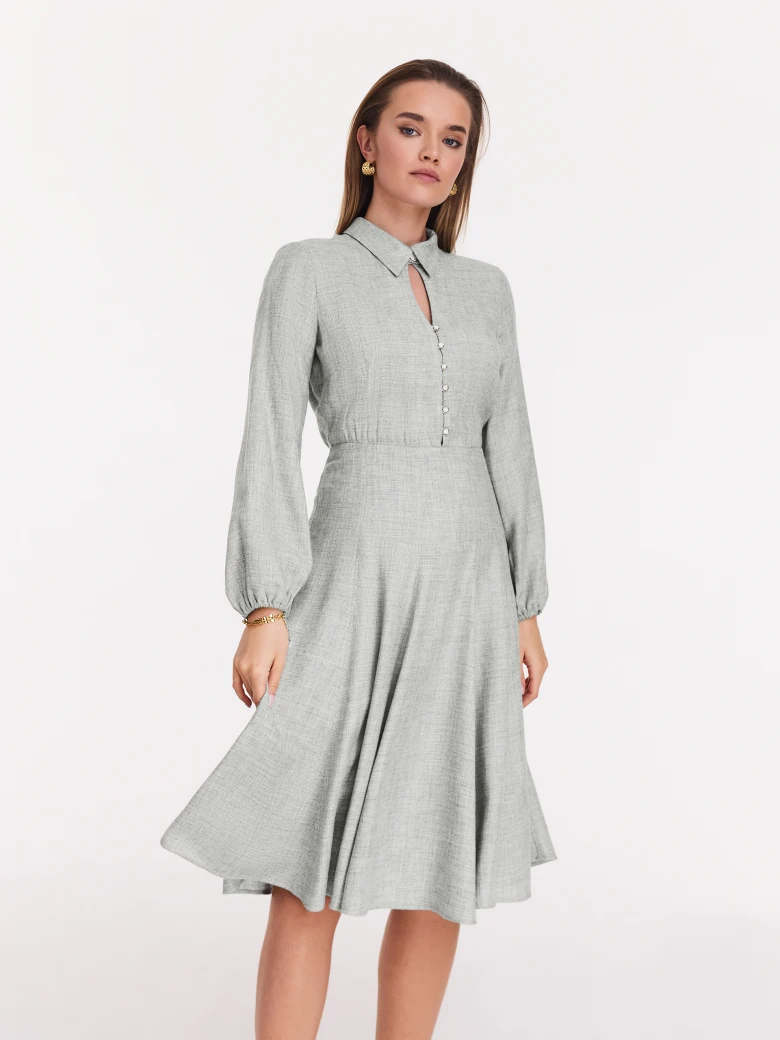 Szara sukienka w stylu retro