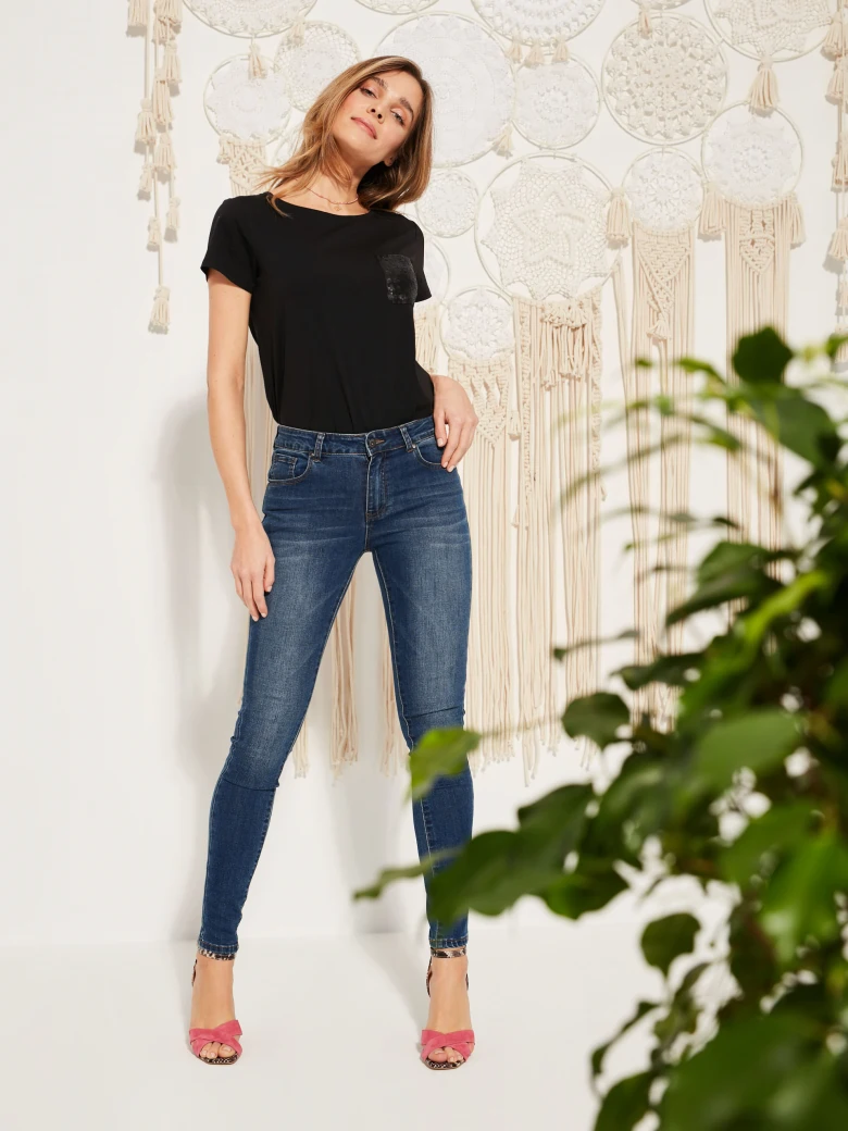 BLOUSE WITH SHINY POCKET