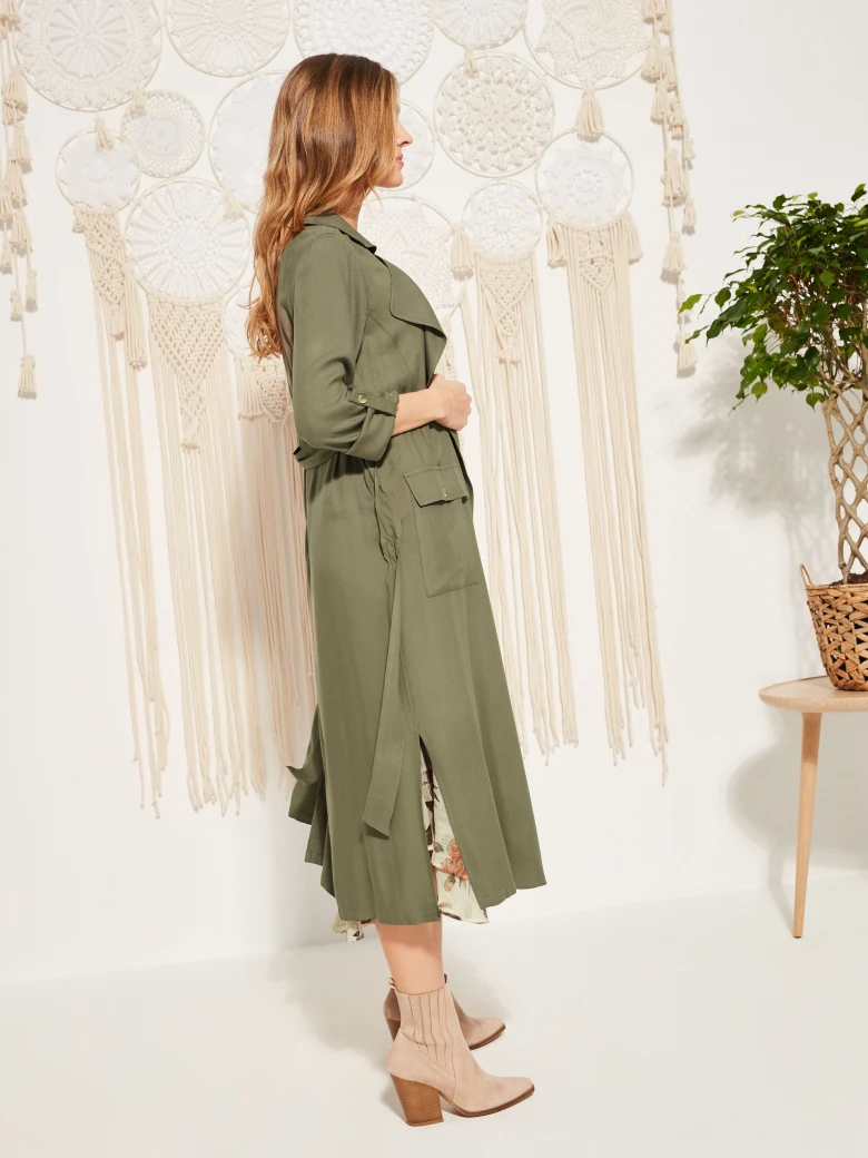 LIGHTWEIGHT COAT WITH TIE