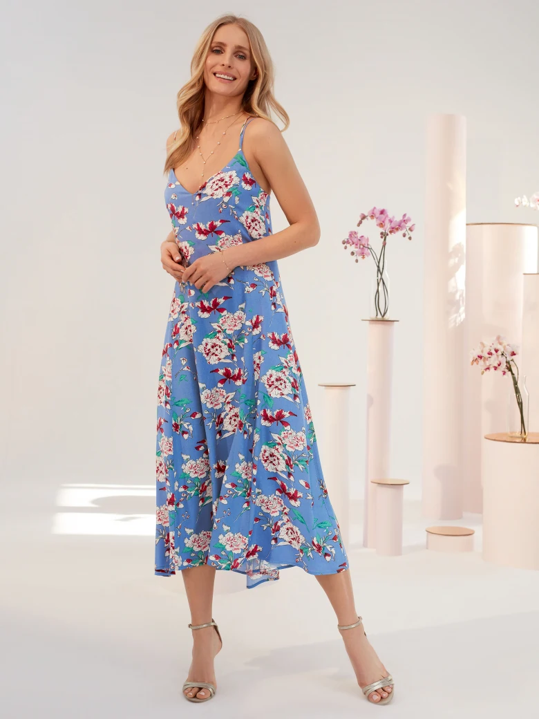 SLIGHTLY FLARED DRESS