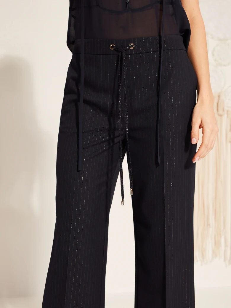 PANTS WITH STRAIGHT LEGS