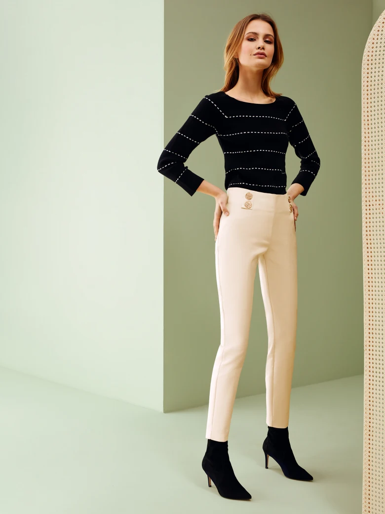 SWEATER WITH DELICATE PATTERN