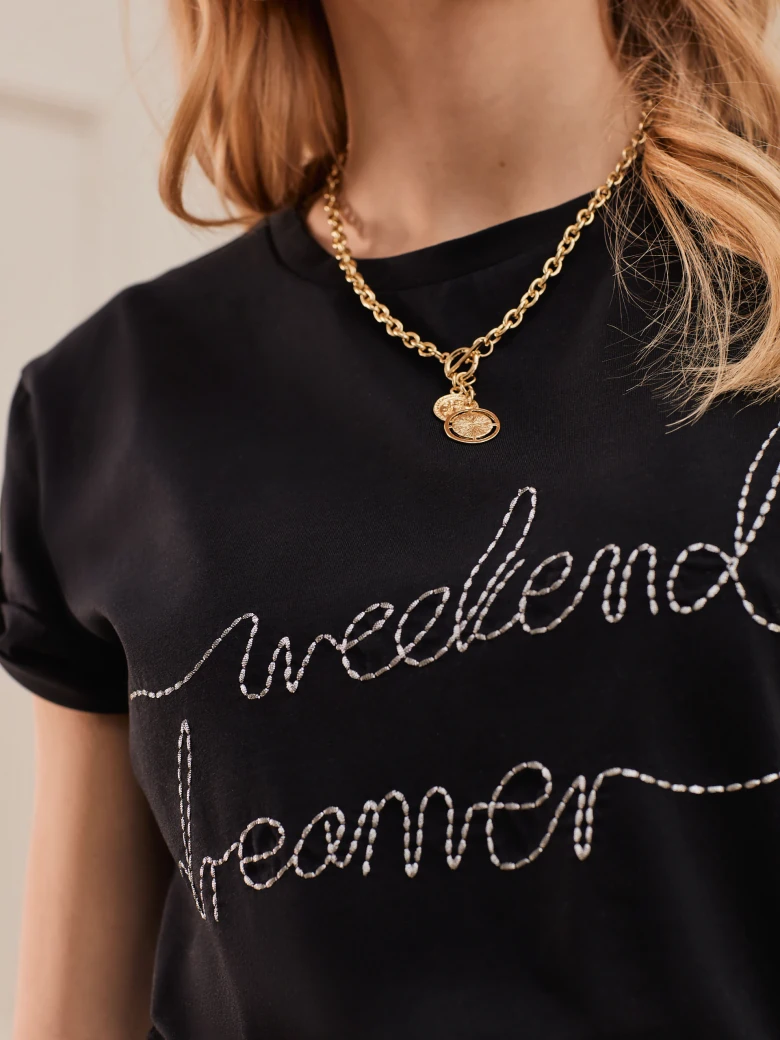 BLACK BLOUSE WITH EMBROIDERY